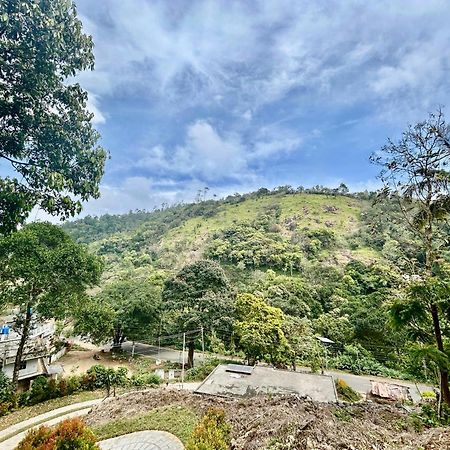 Misty Heights Peermade - Private Mountain Villa Retreat Vandiperiyār Εξωτερικό φωτογραφία
